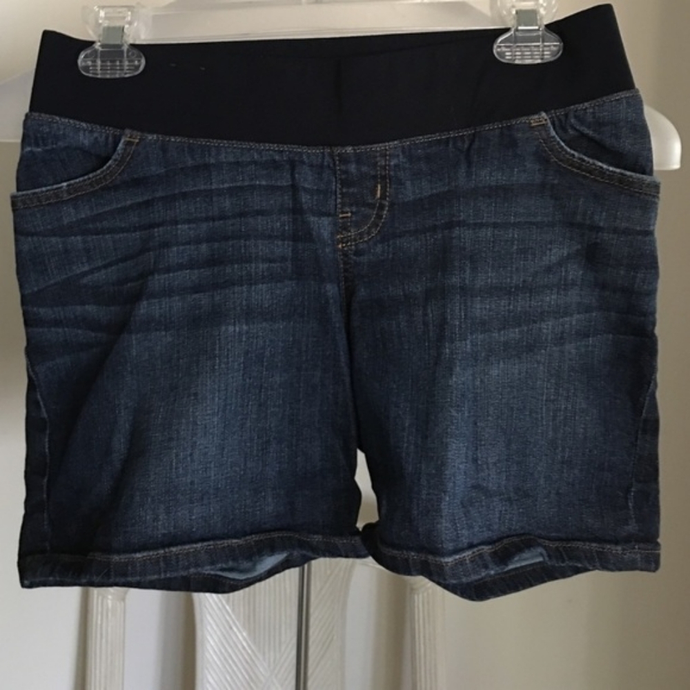 EUC LIZ LANGE MATERNITY STRETCH WAIST SHORTS SIZE MEDIUM